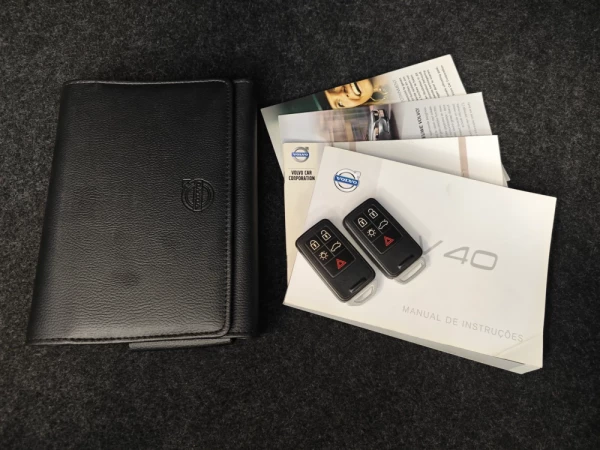 Volvo V40 1.6 D2 Momentum 10