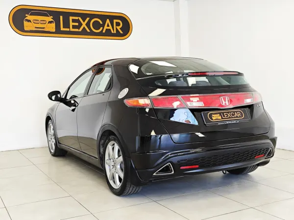Honda Civic 1.8 VTEC Sport 17
