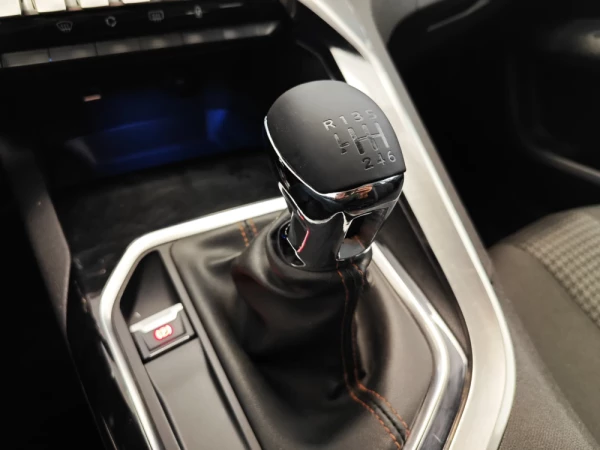 Peugeot 3008 BlueHDi 130 Stop & Start Active Pack 22