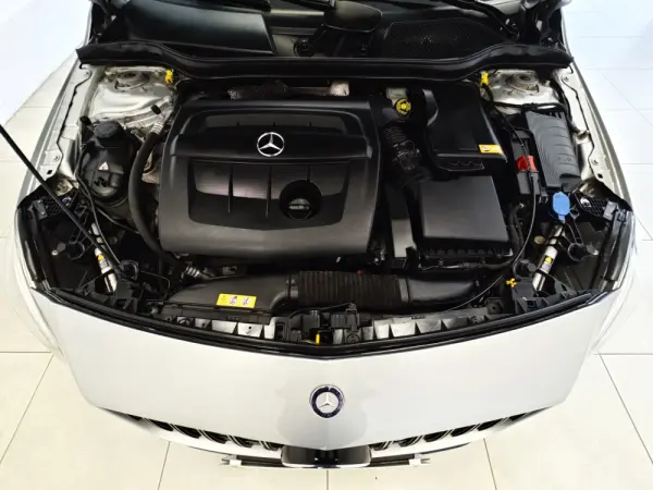 Mercedes-Benz A 180 CDi BE AMG Line Aut. 71