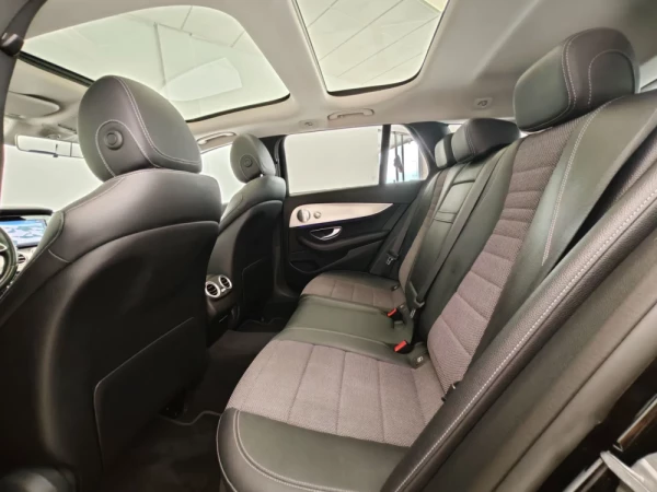 Mercedes-Benz E 220 71