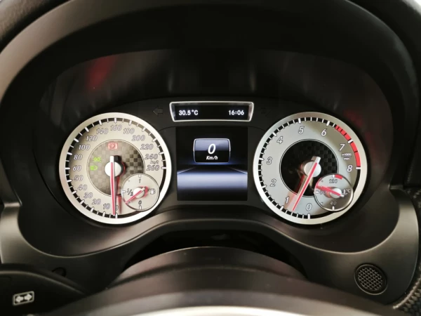 Mercedes-Benz A 180 (BlueEFFICIENCY) AMG Sport 29