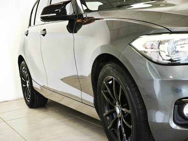 BMW 114 d Sport Line 10