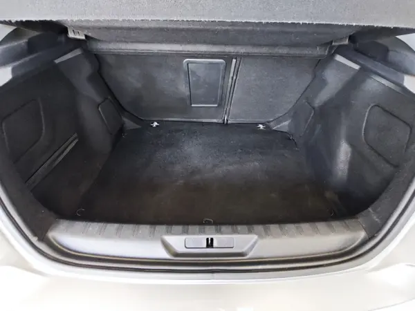 Peugeot 308 1.2 PureTech Allure Pack 41