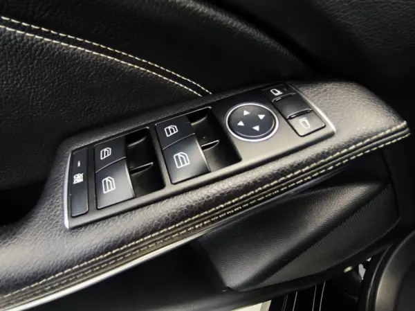 Mercedes-Benz A 180 CDI (BlueEFFICIENCY) AMG 54