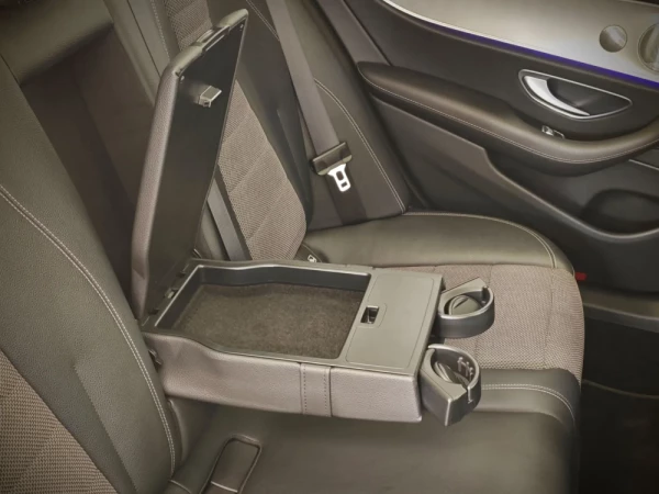 Mercedes-Benz E 220 66