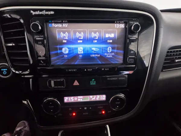 Mitsubishi Outlander 2.0 PHEV Instyle 43