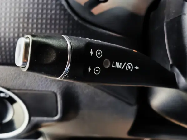 Mercedes-Benz A 180 CDi BE AMG Line Aut. 26