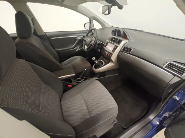 Toyota Corolla Verso 1.6 D-4D 5L S&S Comfort 34