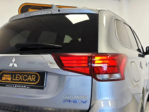 Mitsubishi Outlander 2.0 PHEV Instyle 24