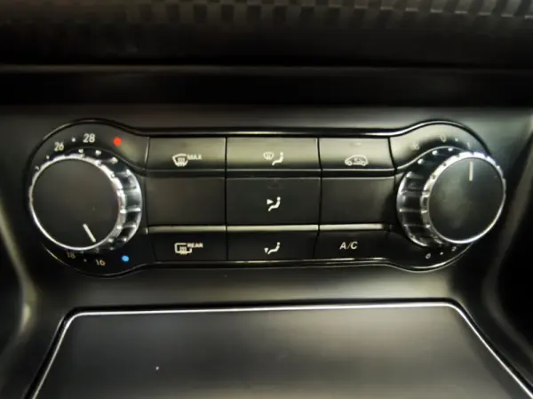 Mercedes-Benz A 180 CDI (BlueEFFICIENCY) AMG 39