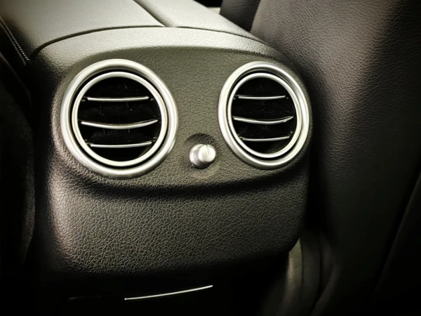 Mercedes-Benz E 220 70