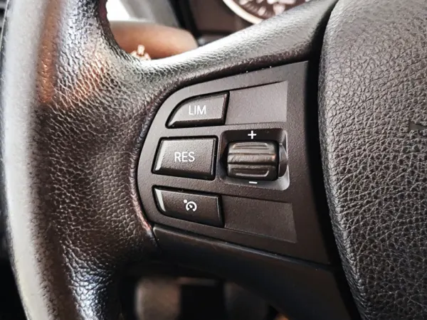 BMW 114 d Line Sport 42