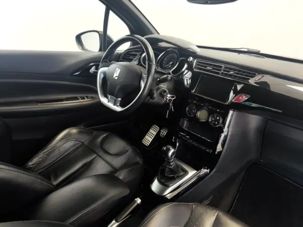 DS DS3 PureTech 130 Start & Stop SportChic 7
