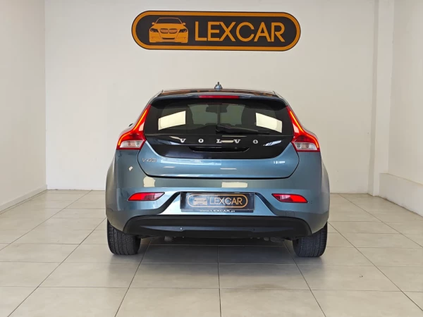 Volvo V40 1.6 D2 Momentum 51