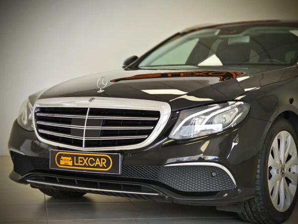 Mercedes-Benz E 220 12