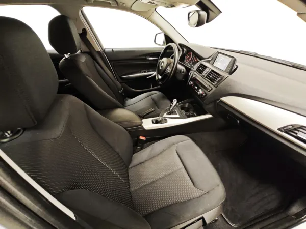 BMW 116 dA Line Sport 38