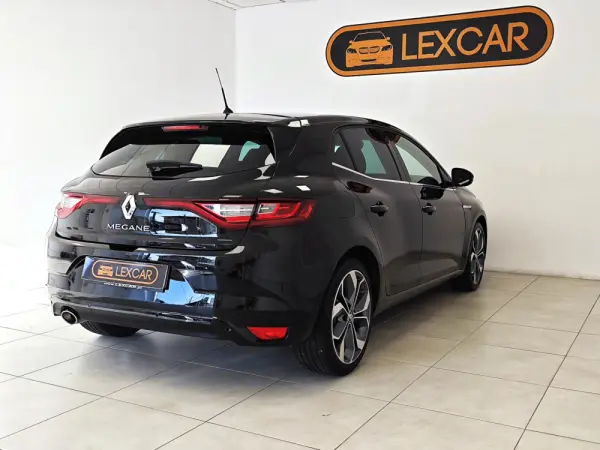 Renault Mégane ENERGY TCe 130 INTENS 25