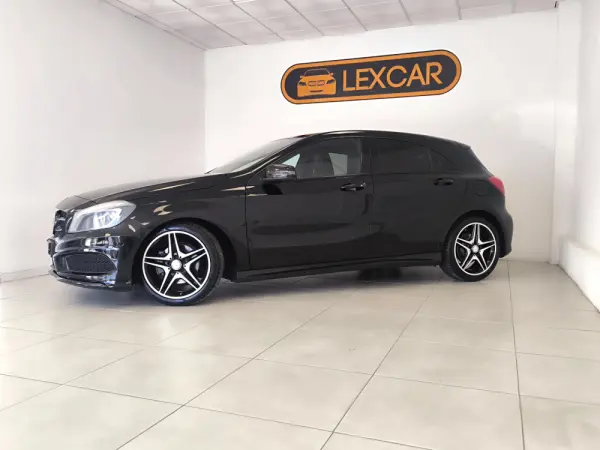 Mercedes-Benz A 180 (BlueEFFICIENCY) AMG Sport 13