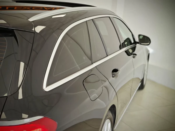 Mercedes-Benz E 220 38