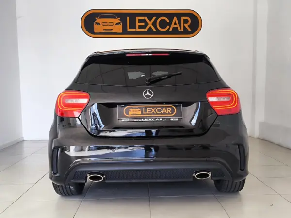 Mercedes-Benz A 180 (BlueEFFICIENCY) AMG Sport 37