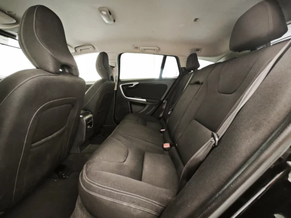 Volvo V60 D2 Geartronic Powershift Edition 47