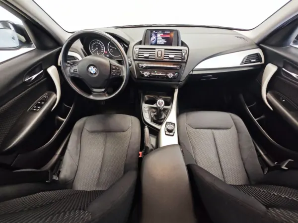 BMW 114 d Line Sport 6