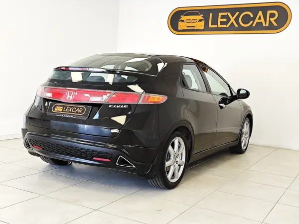Honda Civic 1.8 VTEC Sport 19