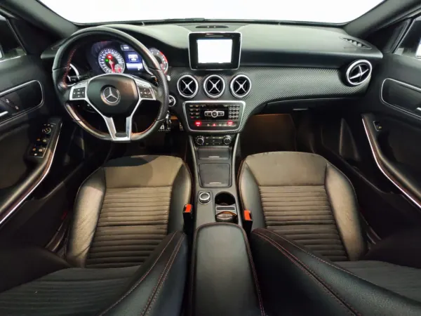 Mercedes-Benz A 180 Autotronic 40