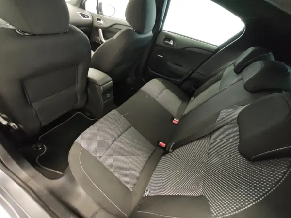 Citroën DS4 Crossback PureTech 130 S&S 31