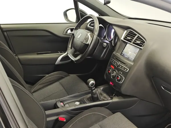 Citroën DS4 Crossback PureTech 130 S&S 17