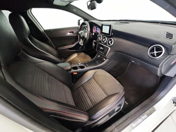 Mercedes-Benz A 180 Autotronic 36