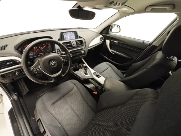 BMW 116 dA Line Sport 23