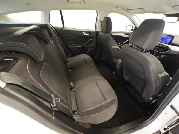 Ford Focus SW 1.0 EcoBoost MHEV Connected 46