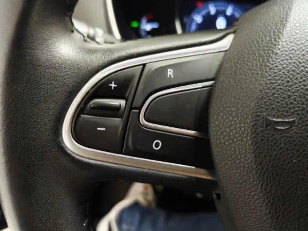 Renault Mégane 1.3 TCe Limited J17 33