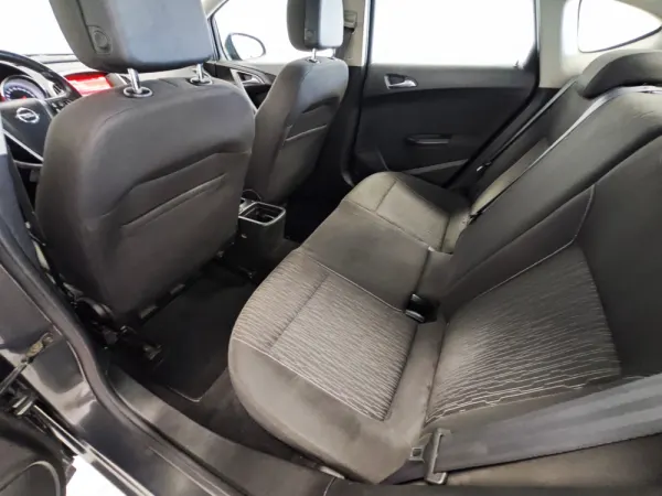 Opel Astra 1.3 CDTi Executive 43