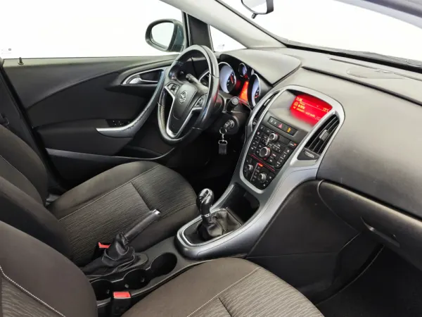 Opel Astra 1.3 CDTi Executive 34