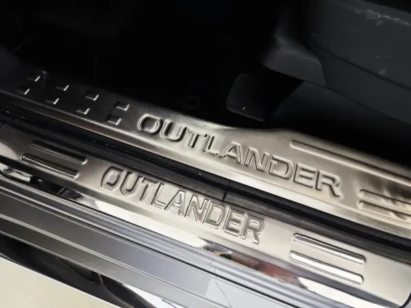 Mitsubishi Outlander 2.0 PHEV Instyle 31