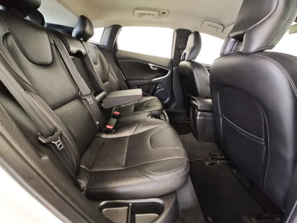 Volvo V40 1.6 D2 Summum Eco 42