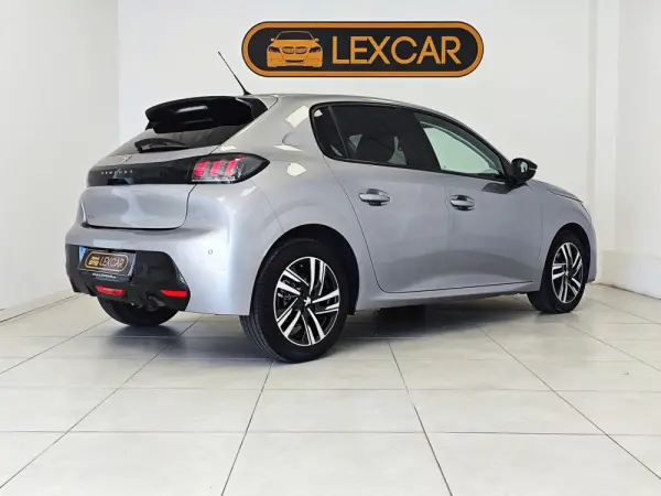 Peugeot 208 1.2 PureTech Allure Pack 21