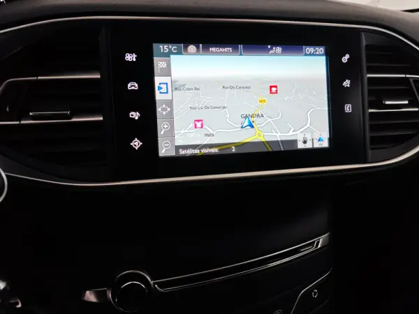 Peugeot 308 1.2 PureTech Allure Pack 31