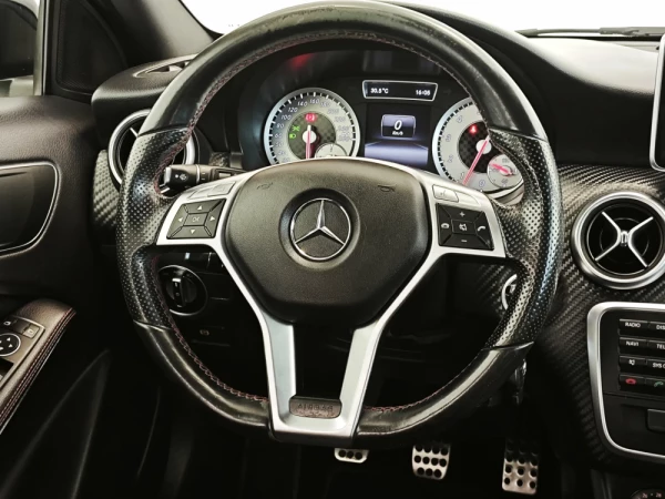 Mercedes-Benz A 180 (BlueEFFICIENCY) AMG Sport 20