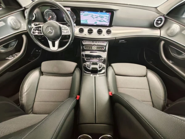 Mercedes-Benz E 220 55