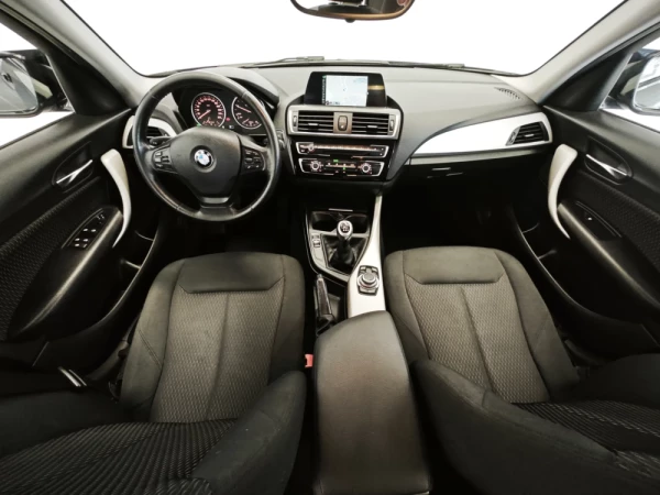 BMW 114 d Sport Line 31
