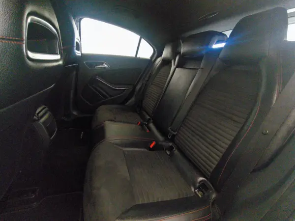 Mercedes-Benz A 180 (BlueEFFICIENCY) AMG Sport 67