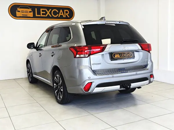 Mitsubishi Outlander 2.0 PHEV Instyle 26