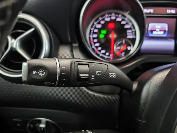 Mercedes-Benz A 180 CDI (BlueEFFICIENCY) AMG 49