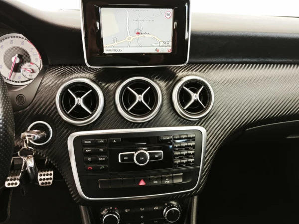 Mercedes-Benz A 180 (BlueEFFICIENCY) AMG Sport 28
