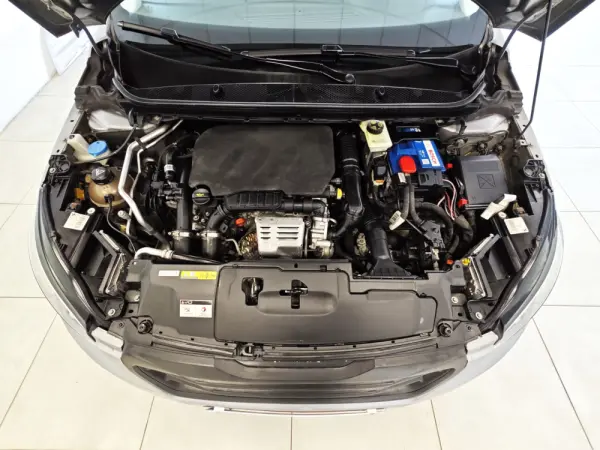 Peugeot 308 1.2 PureTech Allure Pack 43