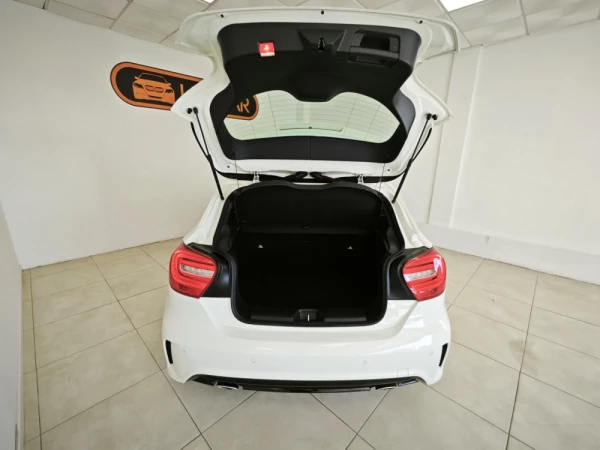 Mercedes-Benz A 180 (BlueEFFICIENCY) AMG Sport 40